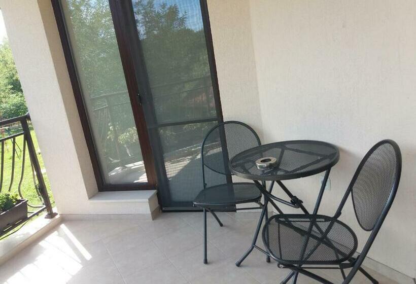 バルコニー付きスタンダードルーム, къща за гости акация