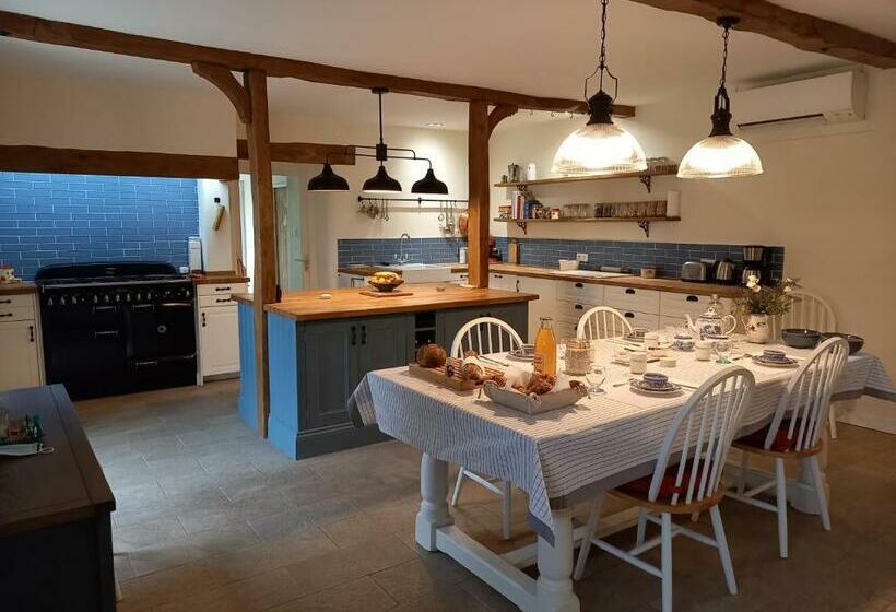 Номер Стандарт, Le Parfum Des Fleurs