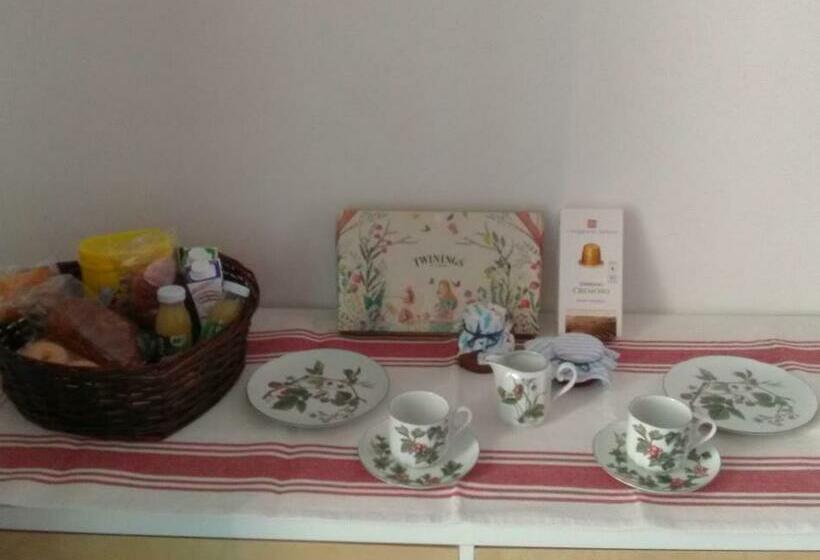 Номер Стандарт, Pain Et Confiture