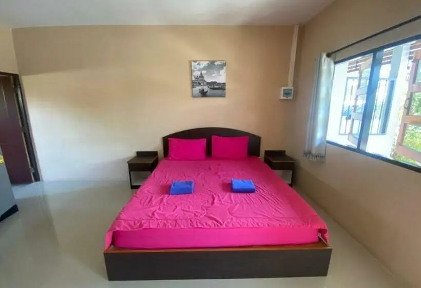 Standard-huone King-vuode, Peeranon Resort