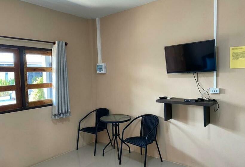 חדר סטנדרט עם מיטת קינג, Peeranon Resort