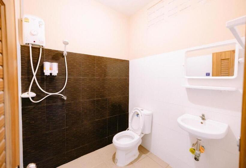 חדר סטנדרט עם מיטת קינג, Peeranon Resort