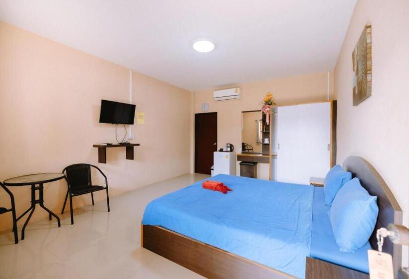 חדר סטנדרט עם מיטת קינג, Peeranon Resort