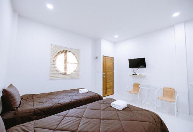 חדר סופריור, Peeranon Resort