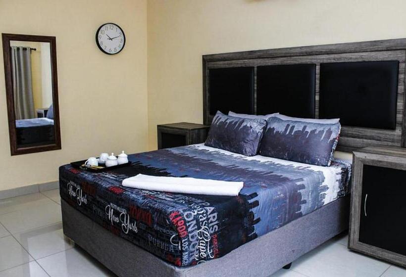 Номер Стандарт, Tshukudu E Ntsho