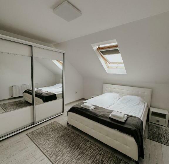 침실 1개 아파트, Cazare Vicoveancaa