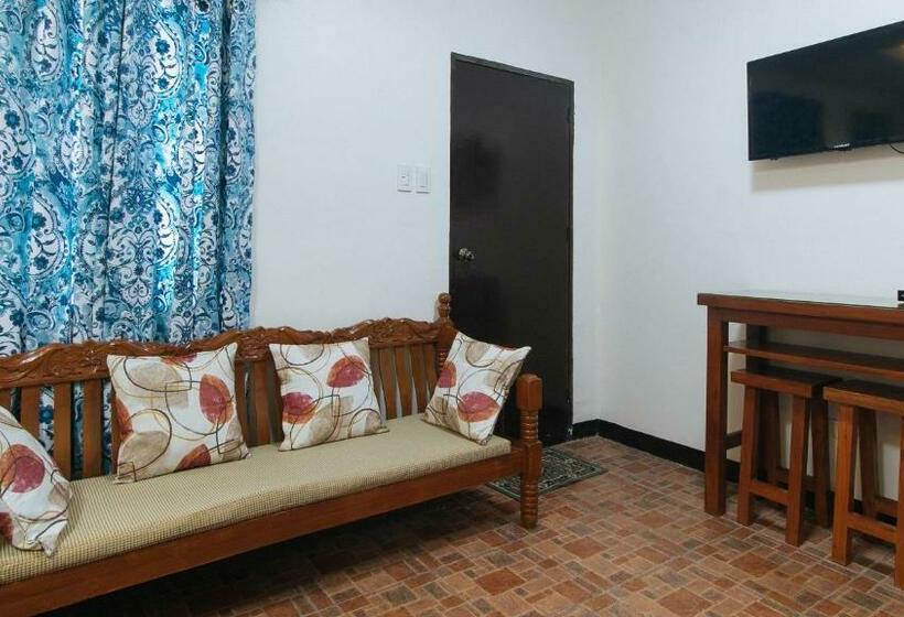 스탠다드 스튜디오, Alamaris Resort Redpartner