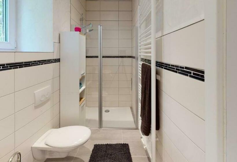 غرفة قياسية, Nina Apartments