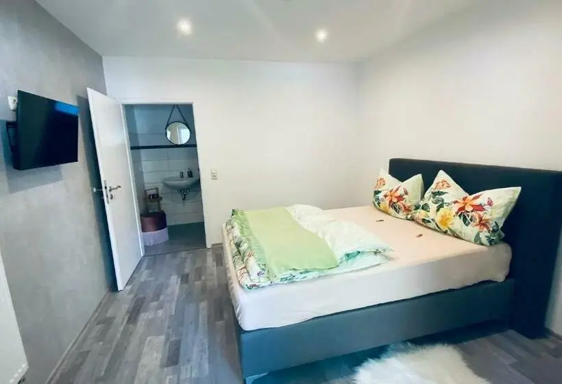 キングサイズベッドのデラックスルーム, Nina Apartments