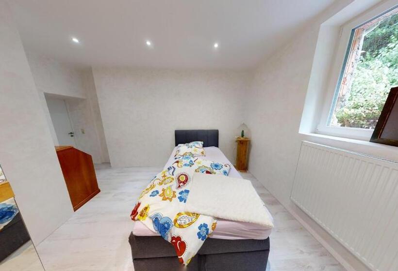 غرفة قياسية فردية, Nina Apartments