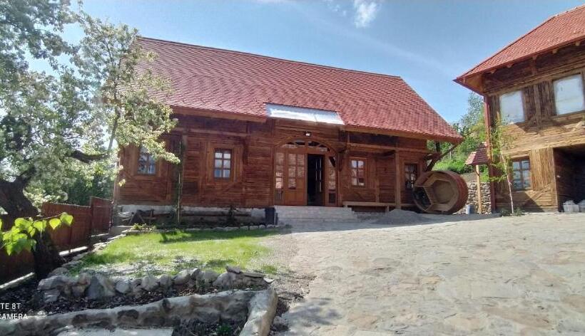 דירת חדר, Székelyföld,siklódi Kő Vendégház, Csűr