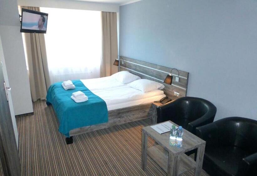 اتاق سوپریور یک تخته, Giżycko