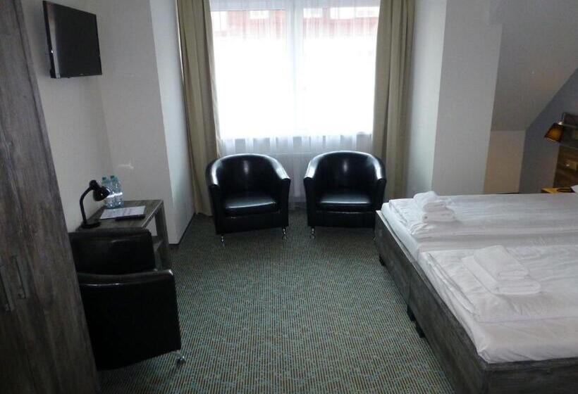 اتاق لوکس, Giżycko