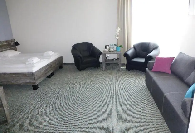 Standard Kolmen Hengen Huone Parveke, Giżycko