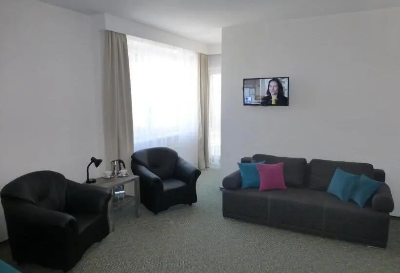 Standard Kolmen Hengen Huone Parveke, Giżycko