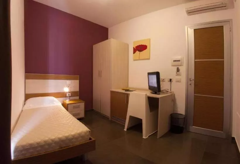 اتاق استاندارد یک نفره, Ragusa Inn