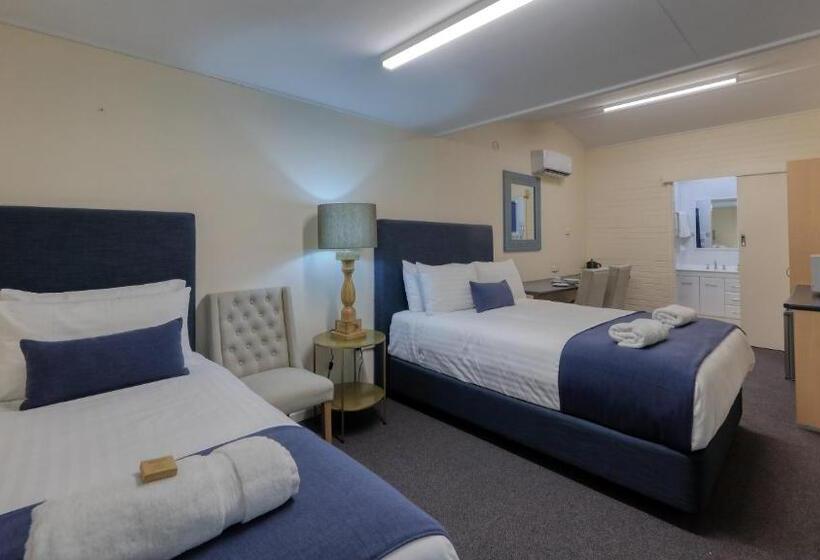 غرفة قياسية, Border Motel