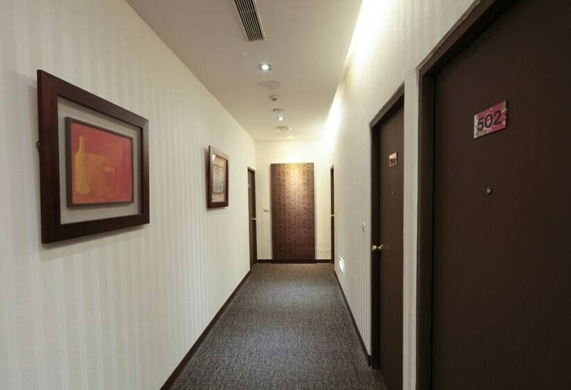 اتاق استاندارد, Cambridge Confucius Inn