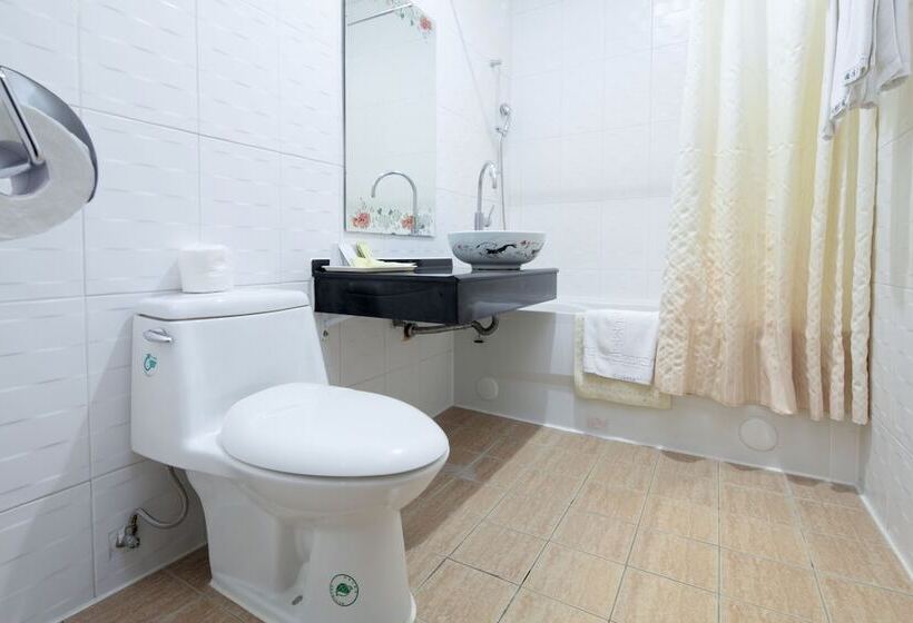اتاق کلاس بیزنس, Cambridge Confucius Inn