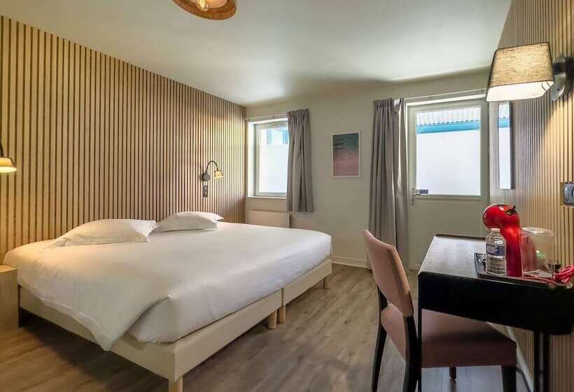 Номер Стандарт, De La Gare