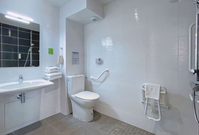 Номер Стандарт Адаптированный для Инвалидов, De La Gare