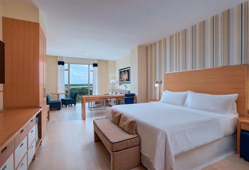 Junior Suite, Four Points By Sheraton Cancun Centro