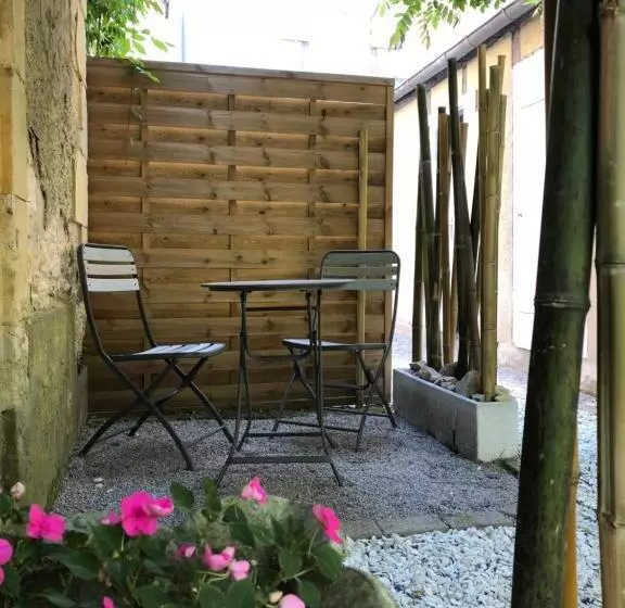 庭の見えるジュニアスイート, Villa Du Parc