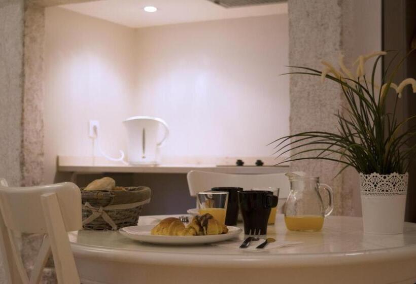 استودیوی استاندارد, Lisbon Arsenal Suites