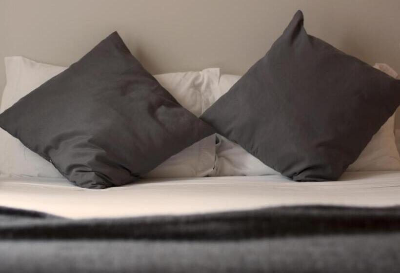 استودیوی استاندارد, Lisbon Arsenal Suites