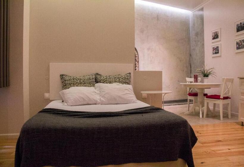 استودیوی استاندارد, Lisbon Arsenal Suites