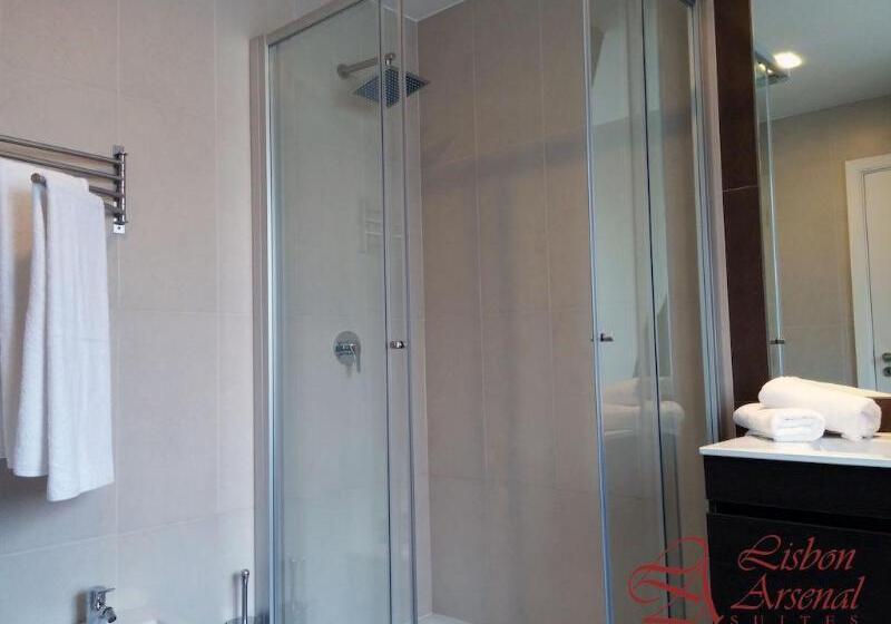 Номер Стандарт, Lisbon Arsenal Suites