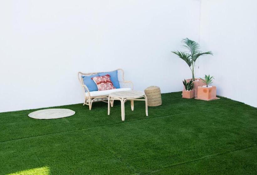 标准间带漩涡浴缸, Mariantonia