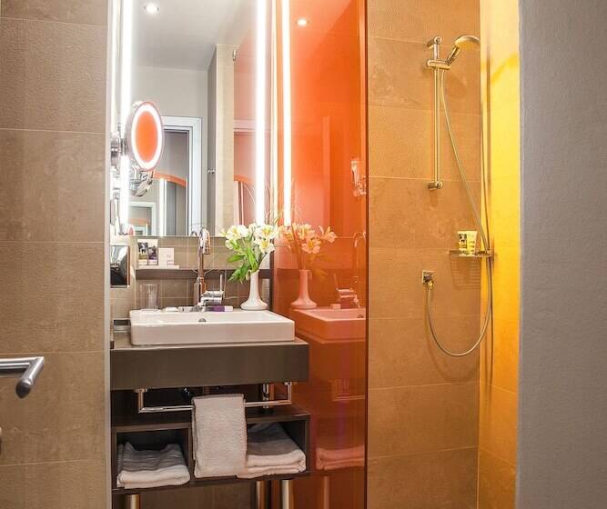 غرفة ديلوكس داخلية, Mercure Tyumen Center