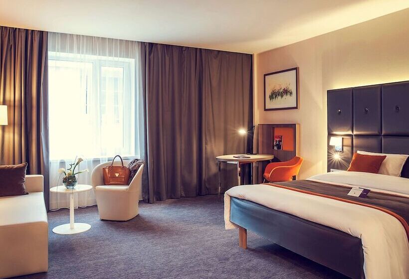 Номер Deluxe Внутренний, Mercure Tyumen Center