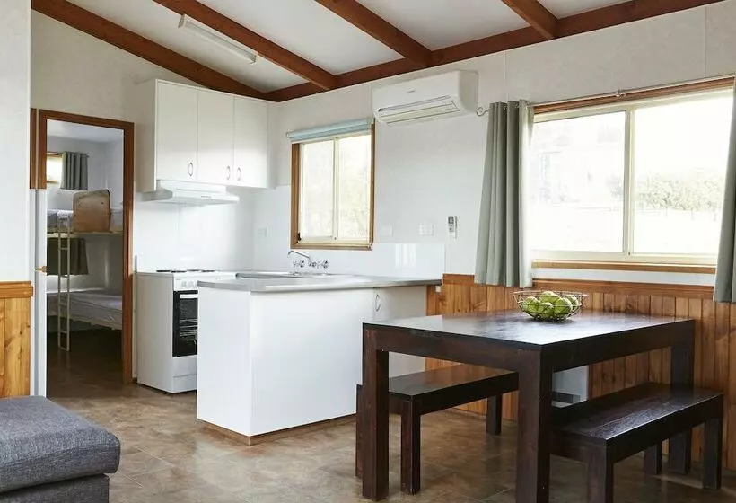 ツーベッドルーム　ヴィラ, Nrma Jindabyne Holiday Park
