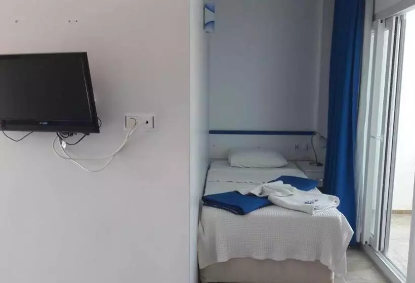 Habitació Triple Estàndard, Rota