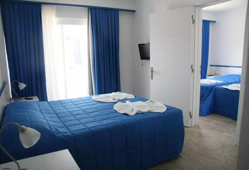 Family Room, Rota