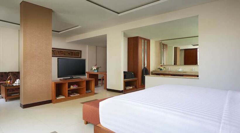 جناح, Sun Island Hotel & Spa Legian