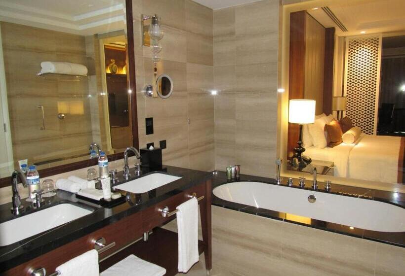 小型套房带城市景观, Taj Dubai