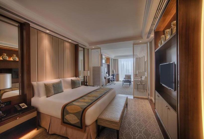 Полулюкс Вид на Город, Taj Dubai