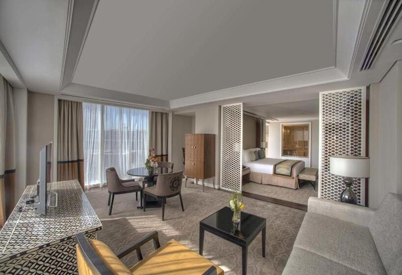 小型豪华套房, Taj Dubai