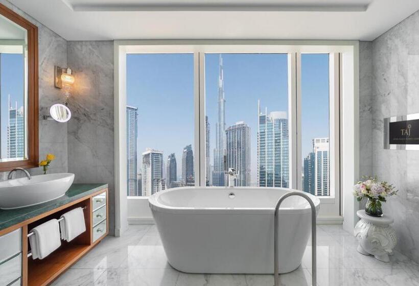 可观景的套房, Taj Dubai