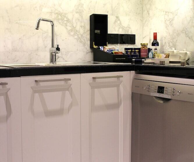 可观景的套房, Taj Dubai