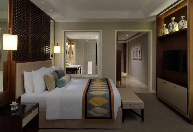 带观景的豪华间, Taj Dubai