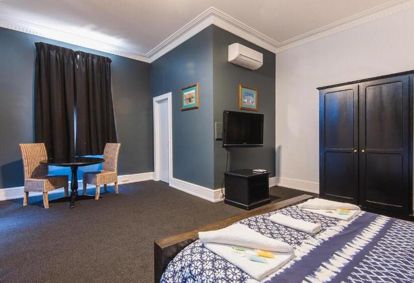 Номер Стандарт, The Federal Boutique