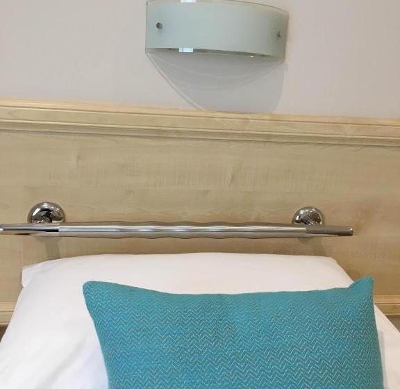 适合残疾人使用的标准间, The Lodge