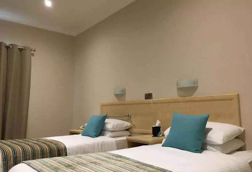 اتاق استاندارد برای معلولان, The Lodge