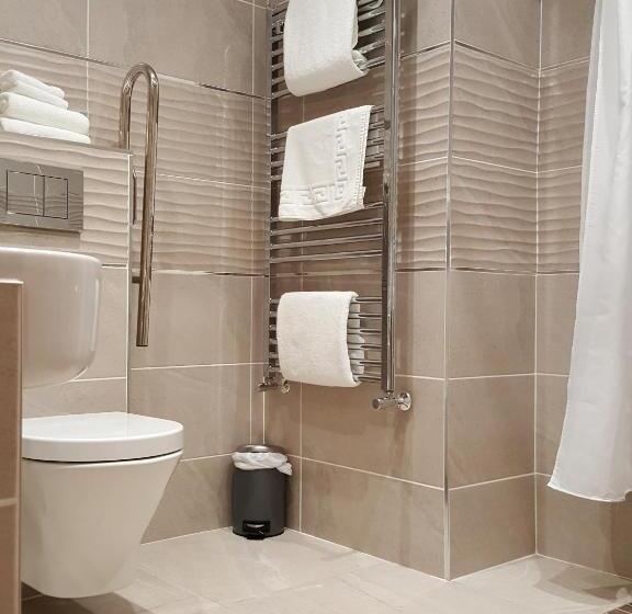 适合残疾人使用的标准间, The Lodge