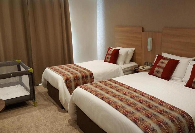 家庭间, The Lodge