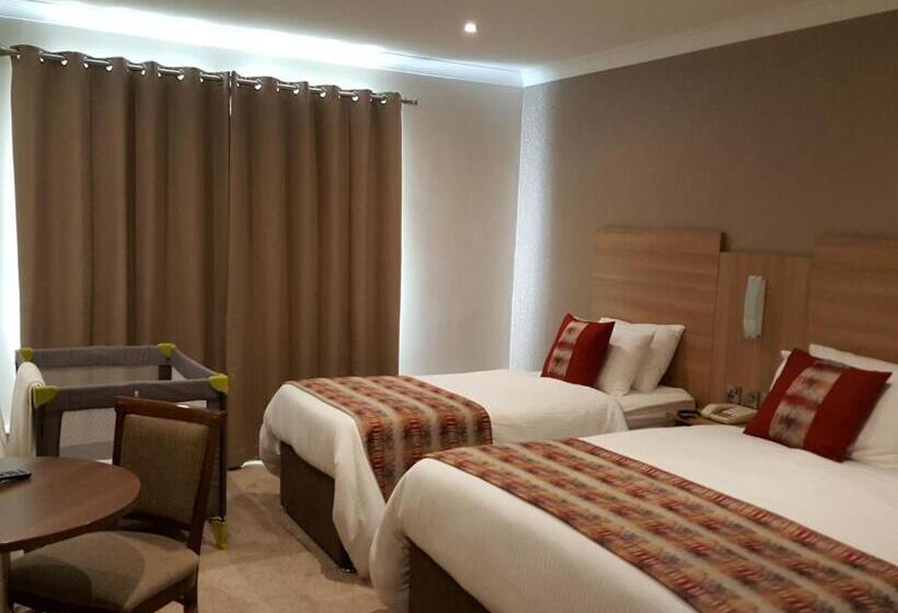 家庭间, The Lodge